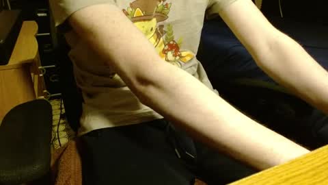 Scrappy Coco online show from 04-21-26, 02:51