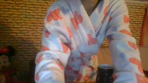 Snapshot of real_coupl3 chatting on 11-23-25, 06:57 real_coupl3 online show from 11-23-25, 06:57