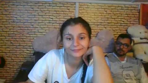 Snapshot of real_coupl3 chatting on 11-29-25, 08:45 real_coupl3 online show from 11-29-25, 08:45