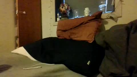 Snapshot of real_viking1 chatting on 12-14-25, 10:42 real_viking1 online show from 12-14-25, 10:42