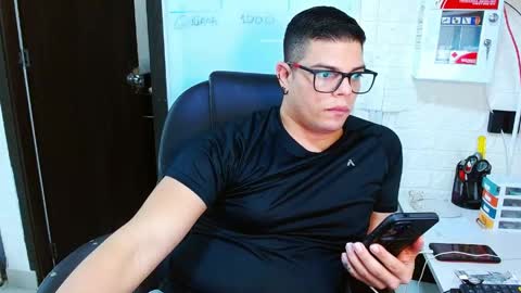 Snapshot of realjoel chatting on 04-29-26, 05:30 Joel online show from 04-29-26, 05:30