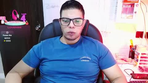 Snapshot of realjoel chatting on 05-09-26, 11:59 Joel online show from 05-09-26, 11:59