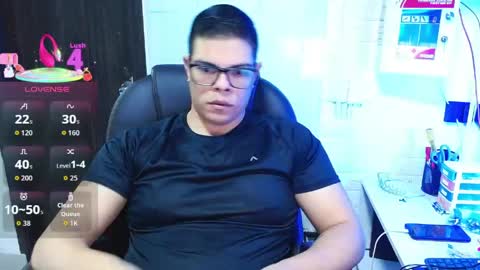 Snapshot of realjoel chatting on 05-11-26, 12:00 Joel online show from 05-11-26, 12:00