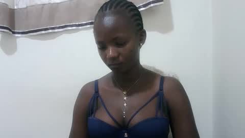 queen online show from 10-12-25, 10:25