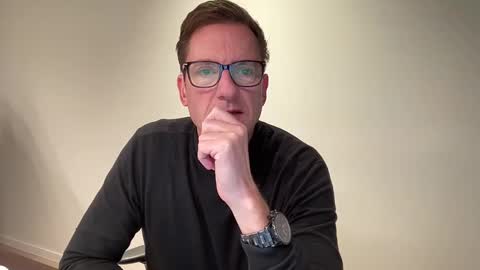 Snapshot of realstuff_ chatting on 12-03-24, 04:39 realstuff_ online show from 12-03-24, 04:39