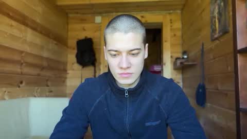 Snapshot of realsupermichael chatting on 05-08-26, 08:52 AliceEve online show from 05-08-26, 08:52
