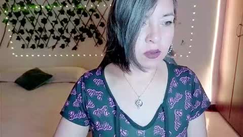 Rebbeca online show from 12-17-25, 12:00