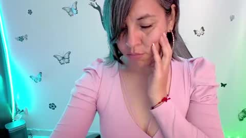 Rebbeca online show from 04-08-26, 01:11