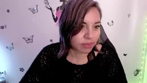Snapshot of rebbeca09 chatting on 05-04-26, 02:13 Rebbeca online show from 05-04-26, 02:13