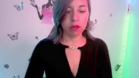 Snapshot of rebbeca09 chatting on 06-05-26, 12:44 Rebbeca online show from 06-05-26, 12:44
