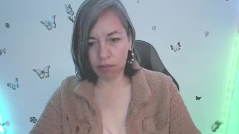 Snapshot of rebbeca09 chatting on 06-07-26, 12:09 Rebbeca online show from 06-07-26, 12:09