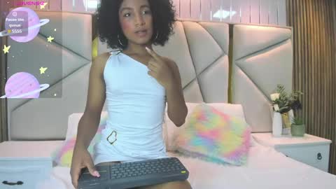 Snapshot of rebeca_brown_ chatting on 05-24-26, 11:37 Rebeca online show from 05-24-26, 11:37