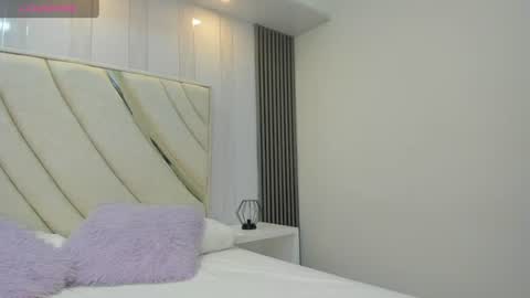 Snapshot of rebeca_brown_ chatting on 07-18-26, 11:36 Rebeca online show from 07-18-26, 11:36