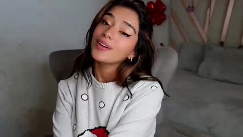 Snapshot of rebeca_cortez55 chatting on 12-14-25, 06:56 Rebecca online show from 12-14-25, 06:56