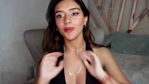 Snapshot of rebeca_cortez55 chatting on 01-06-26, 11:51 Rebecca online show from 01-06-26, 11:51