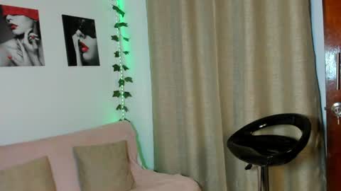 Rebeca Marchetti online show from 07-20-26, 08:44