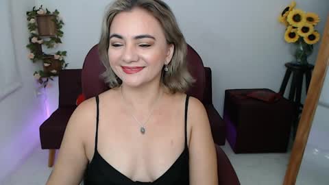 Snapshot of rebeca_milf chatting on 05-26-26, 01:51 REBECA online show from 05-26-26, 01:51