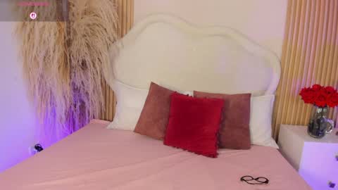 rebeca_taylor_ online show from 03-31-26, 03:30