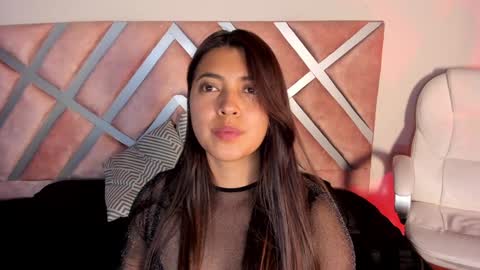Snapshot of rebeca_williams_ chatting on 01-21-25, 02:33 Rebeca Williams online show from 01-21-25, 02:33
