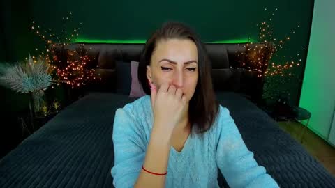 Snapshot of rebecca_diamonds chatting on 02-19-25, 07:06 rebecca_diamonds online show from 02-19-25, 07:06