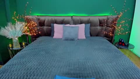 Snapshot of rebecca_diamonds chatting on 02-23-25, 09:22 rebecca_diamonds online show from 02-23-25, 09:22