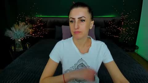 Snapshot of rebecca_diamonds chatting on 02-27-25, 10:48 rebecca_diamonds online show from 02-27-25, 10:48