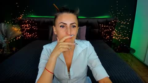 Snapshot of rebecca_diamonds chatting on 09-20-25, 11:55 rebecca_diamonds online show from 09-20-25, 11:55