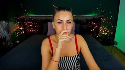 Snapshot of rebecca_diamonds chatting on 09-22-25, 05:31 rebecca_diamonds online show from 09-22-25, 05:31