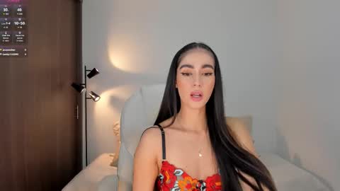 Snapshot of rebeccabaxter chatting on 01-10-26, 12:34 Rebecca online show from 01-10-26, 12:34