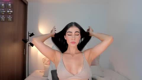 Snapshot of rebeccabaxter chatting on 02-25-26, 01:04 Rebecca online show from 02-25-26, 01:04