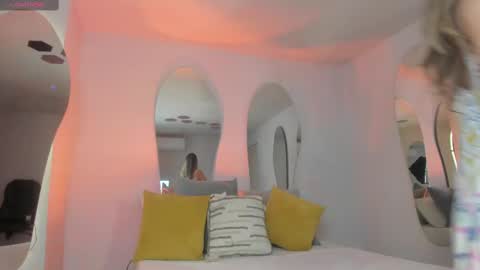 Rebe online show from 03-07-25, 03:08