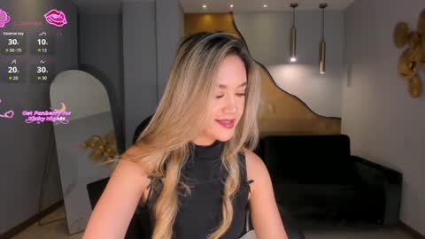 Rebe online show from 03-25-26, 07:42