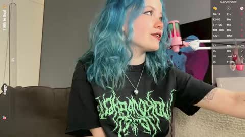 Snapshot of rebeccaniksoon chatting on 02-19-26, 04:30 Rebecca Nikson online show from 02-19-26, 04:30