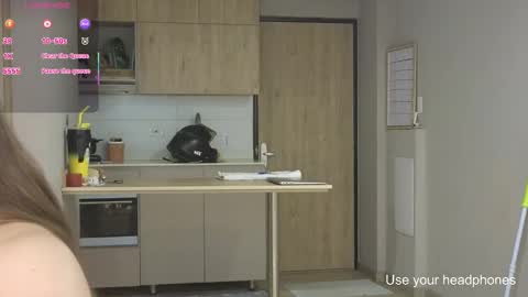 Snapshot of rebeccawhite_meow chatting on 12-01-25, 01:32 rebeccawhite_meow online show from 12-01-25, 01:32