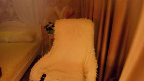 Snapshot of rebekkacharm chatting on 12-17-24, 07:37 rebekkacharm online show from 12-17-24, 07:37