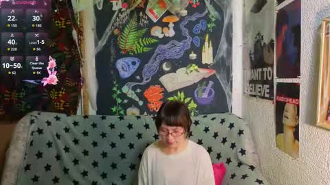 Lara online show from 11-14-25, 08:18