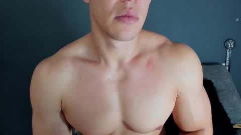 twitter REECET26 instagram RECCETAYLOR online show from 10-25-25, 01:18