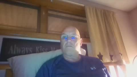 Mtn. Man online show from 10-07-25, 03:14