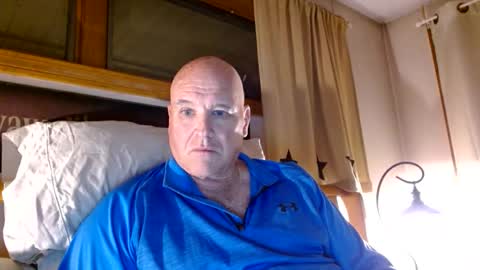 Mtn. Man online show from 10-29-25, 01:52