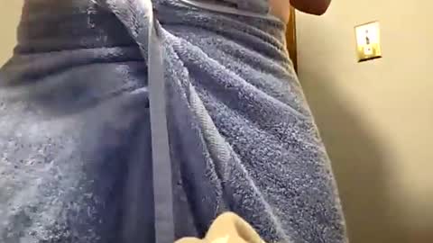 Snapshot of red24devils chatting on 09-24-25, 12:14 red24devils online show from 09-24-25, 12:14