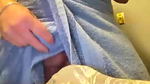 Snapshot of red24devils chatting on 10-13-25, 07:03 red24devils online show from 10-13-25, 07:03