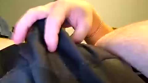 Snapshot of red24devils chatting on 10-14-25, 12:06 red24devils online show from 10-14-25, 12:06