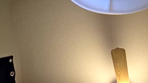 Snapshot of red24devils chatting on 10-17-25, 12:58 red24devils online show from 10-17-25, 12:58