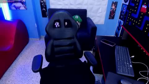 RED  Schedule 1500 - 2100 gtm-5 online show from 03-19-26, 10:03