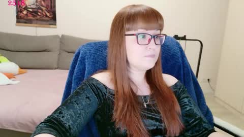 Lisa online show from 04-18-26, 07:07