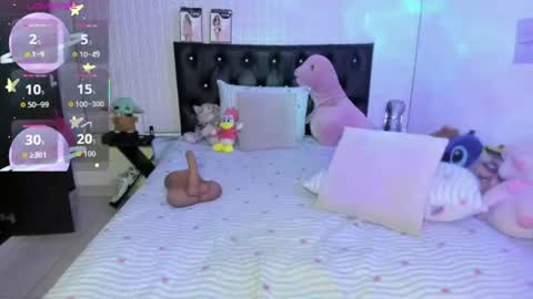 Snapshot of red_girlofficial chatting on 06-20-26, 04:26 Taliana online show from 06-20-26, 04:26