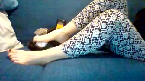 Snapshot of redatelier69 chatting on 12-15-25, 09:41 RedAtelier69 online show from 12-15-25, 09:41