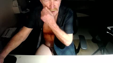 Red online show from 06-28-26, 06:19