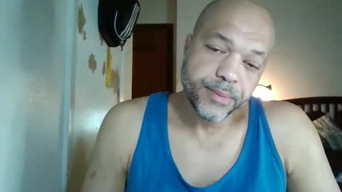 Snapshot of redbone441 chatting on 01-08-26, 09:33 Redbone online show from 01-08-26, 09:33