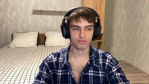 Snapshot of redbullshine chatting on 09-14-25, 06:07 redbullshine online show from 09-14-25, 06:07